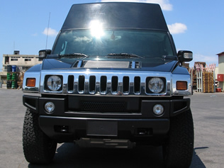 Front view of RCIED Jammer in Hummer